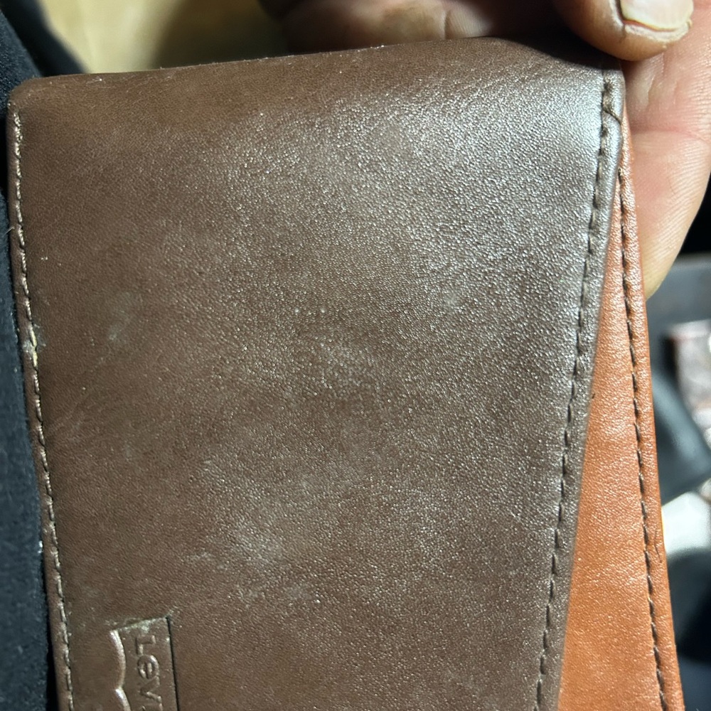 Levi's Brown Leather Key & Card Holder
